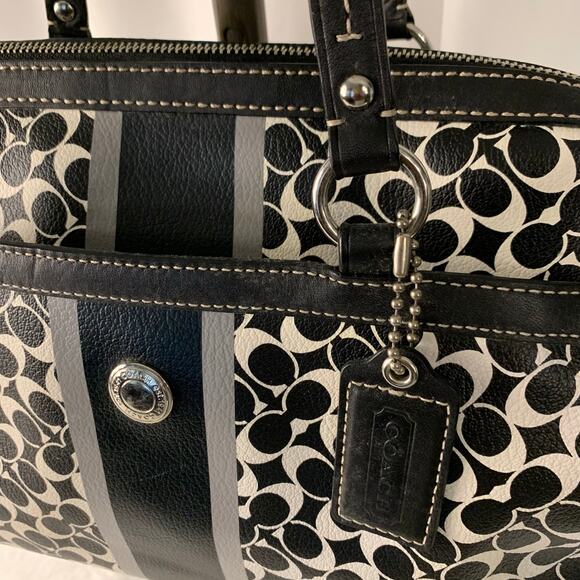 COACH Women's Chelsea Heritage Signature Handbag - Picture 3 of 8